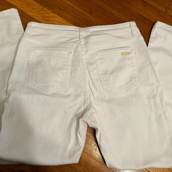 Like New Michael Kors White Jeans - Picture 9 of 9